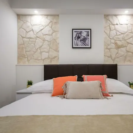 Franko Maris - Makarska Exklusiv Hotel apartamentowy 4*