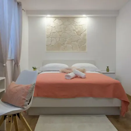 Franko Maris - Makarska Exklusiv Hotel apartamentowy 4*
