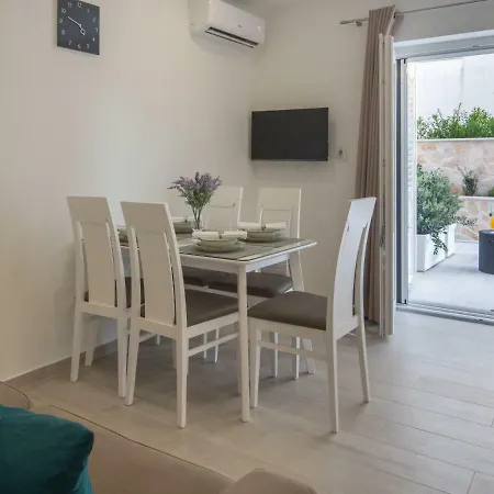 Hotel apartamentowy Franko Maris - Makarska Exklusiv Podstrana