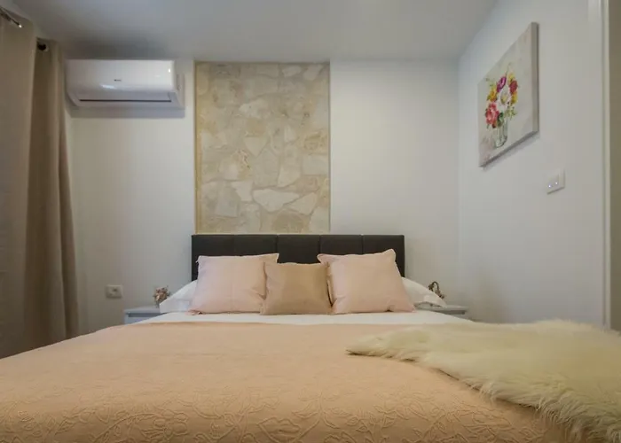 Aparthotel Franko Maris 4*